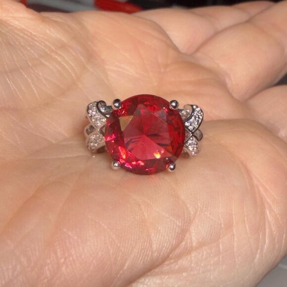 Sterling Silver Ring with Red Stone CZ Accents Size 7.25 - Picture 8 of 8